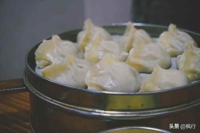 2天烟台旅游可以吃到啥？这4家餐厅14道美食经济实惠都是经典