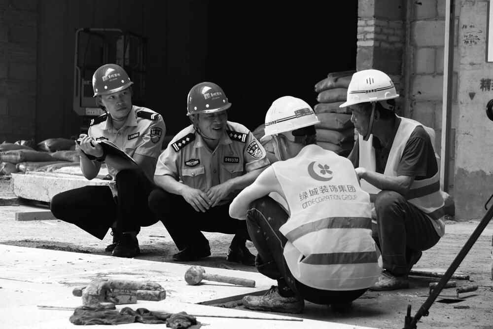 莱山区搭建新平台提升服务“高质量”深耕民意推进警民“大和谐”——用平安筑牢群众...