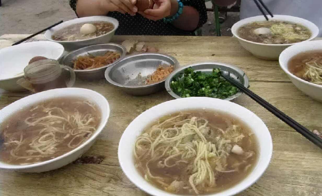 我要把你放进蓬莱小面里，因为我是浪漫的蓬莱人！