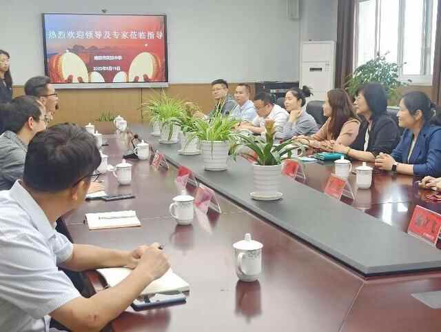 「臻美花中 」“栖智荟·霞科行”——栖霞区政府副区长、科技镇长团团长韩淼一行莅临...