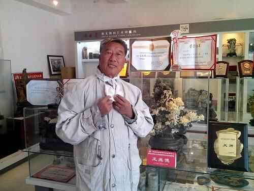 莱州玉雕王兆德：曾获中国工艺美术最高奖“百花奖”