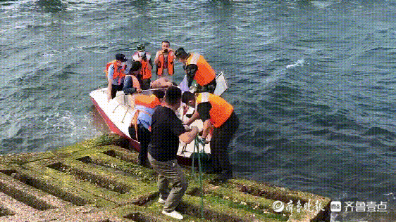 男子下海游泳遇8级大风被海浪卷走，莱山公安展开生死营救