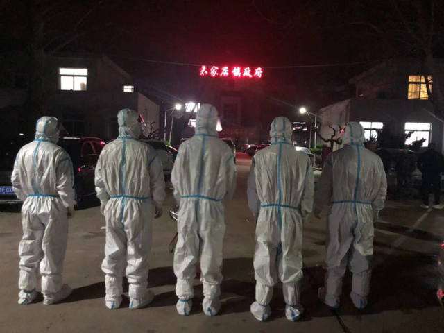 栖霞市苏家店镇疫情防控一线行动党支部“硬核”出招