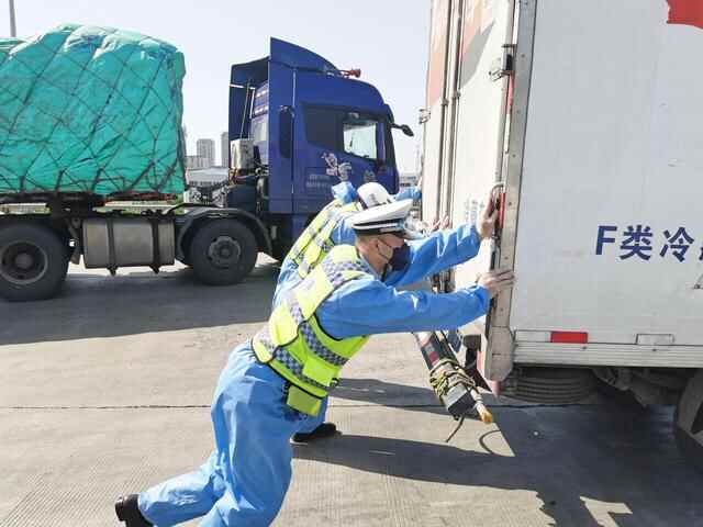 烟台高速交警福山大队一中队：不辱使命 安全保畅