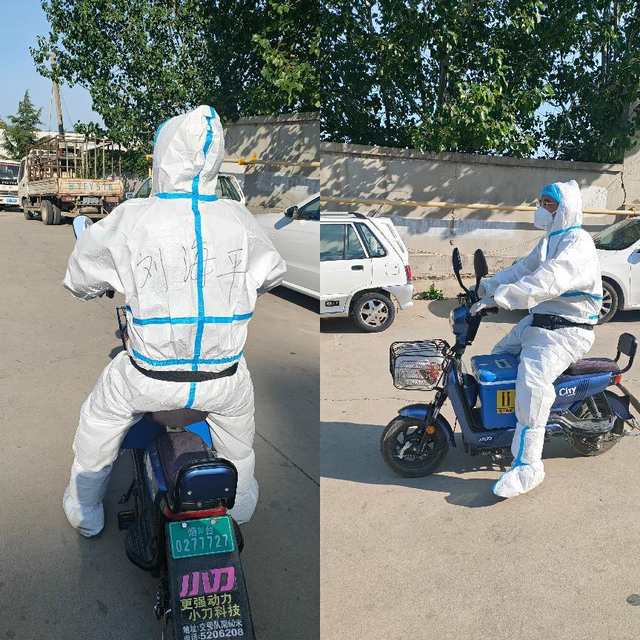 栖霞市翠屏街道东盛社区网格员加油干