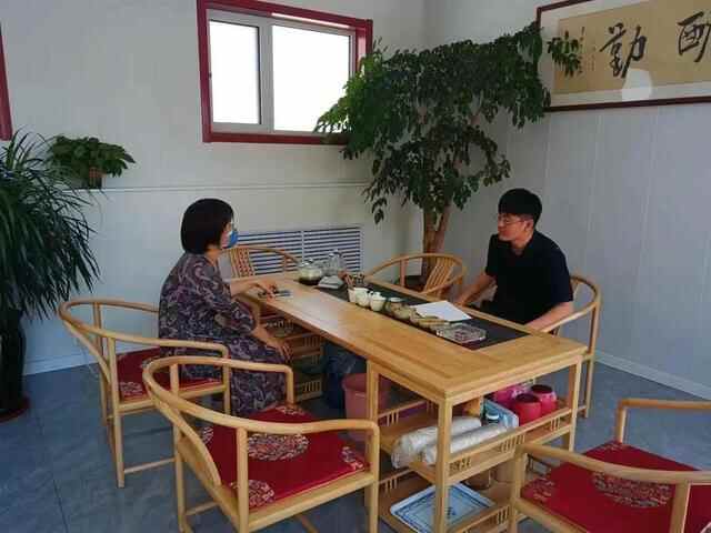 莱阳市人民**开展集中走访服务辖区内企业活动