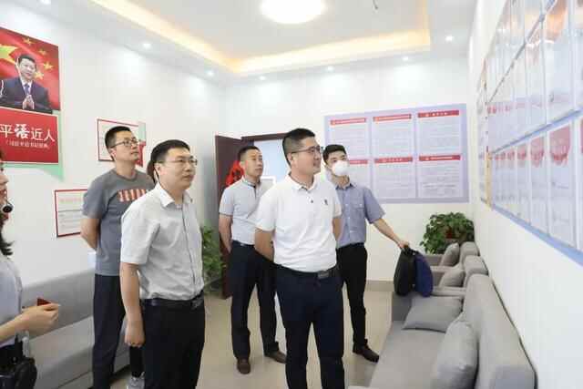 【枣园·时政说】烟台市芝罘区到我镇考察乡镇党校建设工作