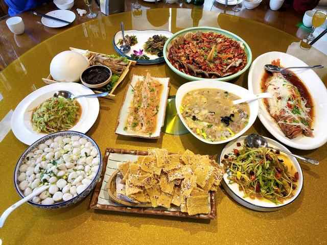 在龙口不知道吃什么？那你就错了，这些美食让你吃满一整天