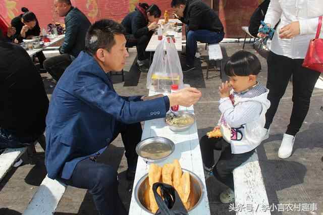 烟台莱州：农村大集上小吃多次上央视 老板生意火爆 日卖几百碗