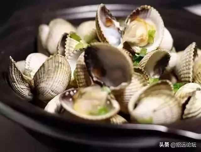 招远这么多美食你吃过几样？毛蛋羊汤粉浆饭，海鲜粉丝芝麻糖。