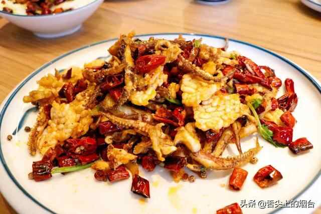 4.8折麻辣新体验！莱山这家新开的川菜馆，绝对惊艳！