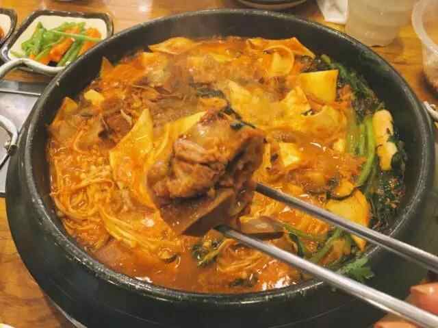 烟台这50家美食馆子，去过一半你就是正宗的烟台吃货！