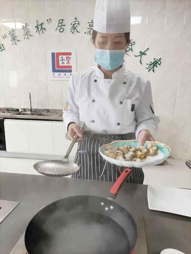 这几天吃腻的“硬菜”就靠这“八大盘”解腻了