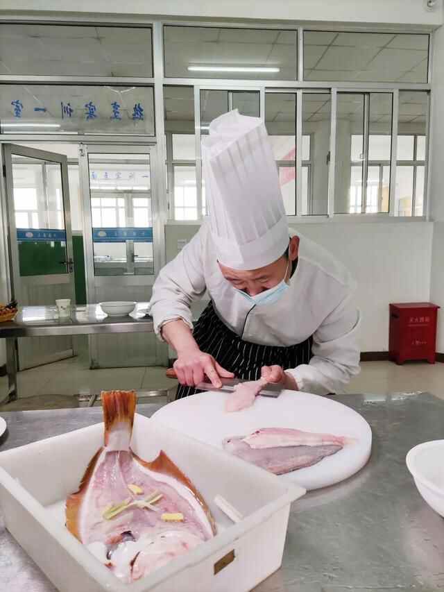 这几天吃腻的“硬菜”就靠这“八大盘”解腻了