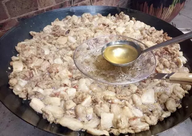 肉滋啦的香味，是多少莱阳人心中最深的记忆！