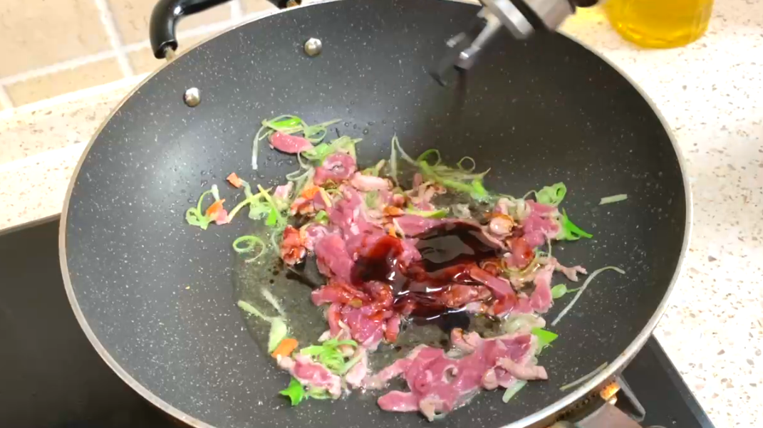 夏天，要多吃这菜，贵也要舍得，比吃肉还香，大人老人孩子都能吃