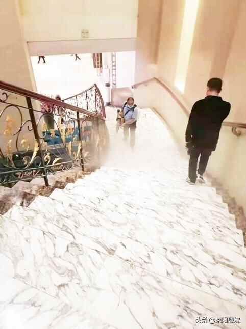 看莱阳市名门华宴后**时代中的“餐饮行动”——每个环节把好关 每项细节不懈怠