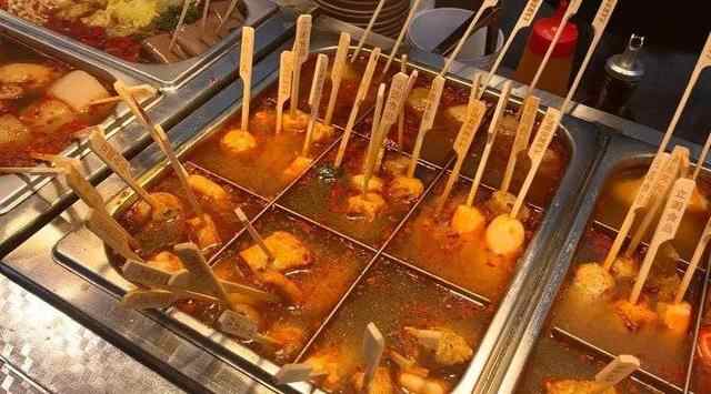 微视频｜国庆去哪吃？芝罘这条美食街，满满都是网红小吃