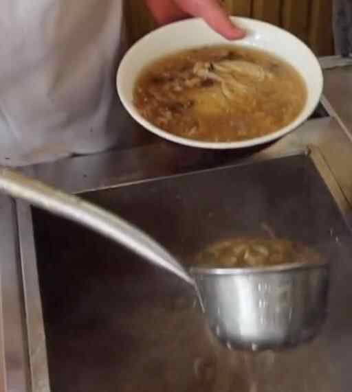 山东蓬莱小面，三块钱一碗，这顿早饭是吃美了