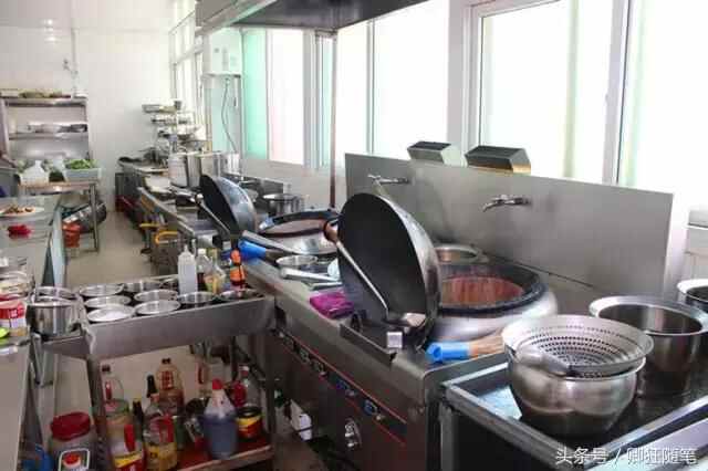 招远这家店因为十二道锋味居然火遍全城！