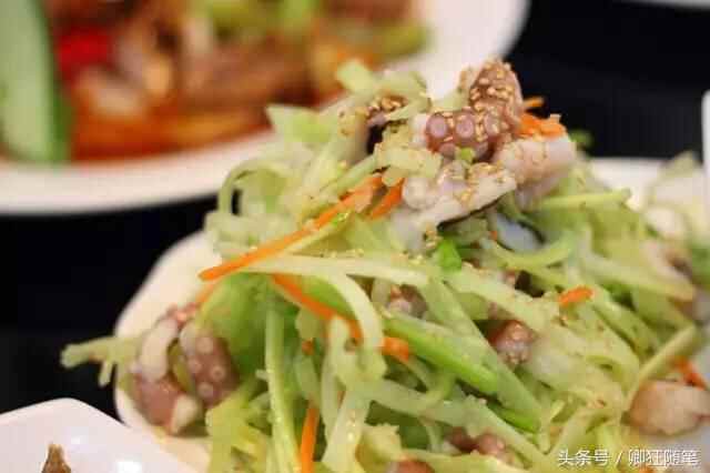 招远这家店因为十二道锋味居然火遍全城！