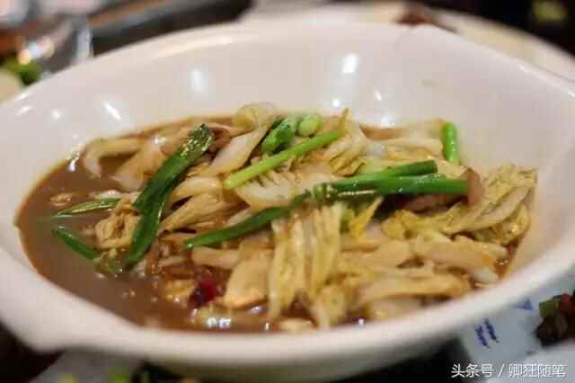 招远这家店因为十二道锋味居然火遍全城！