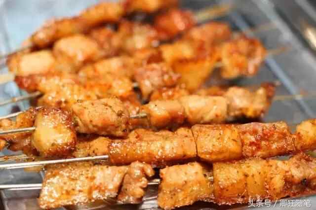 招远这家店因为十二道锋味居然火遍全城！