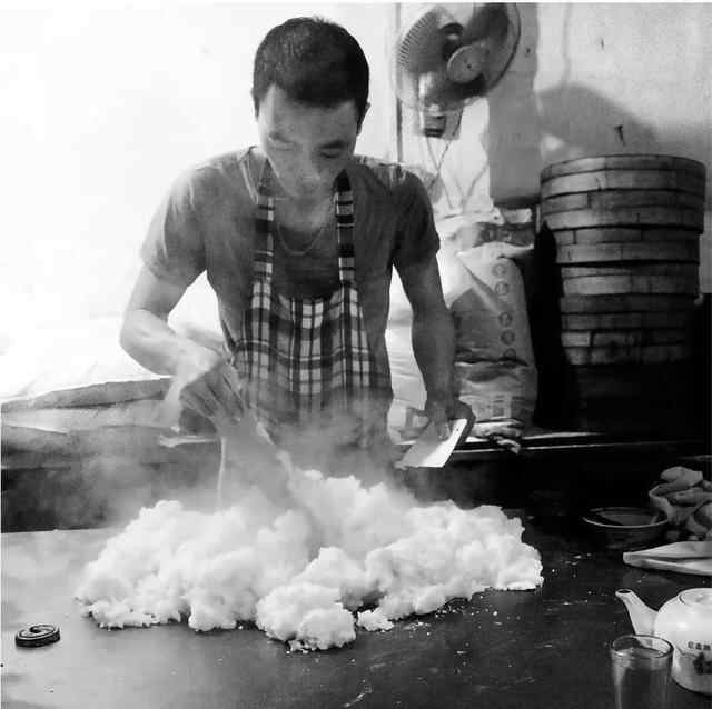 吃在鹤山｜粉粿、南乳猪肉大包，龙口金岗大茶楼招牌早点
