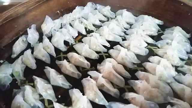 吃在鹤山｜粉粿、南乳猪肉大包，龙口金岗大茶楼招牌早点