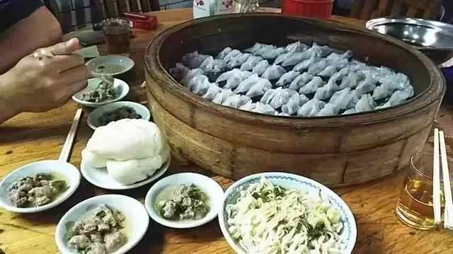 吃在鹤山｜粉粿、南乳猪肉大包，龙口金岗大茶楼招牌早点