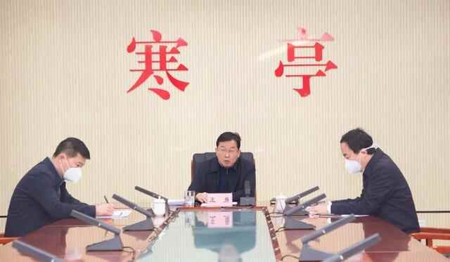 寒亭区党外人士座谈会召开