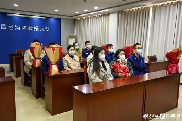 昌邑市消防救援大队：你不能回家 我就去看你——家属来队让爱团圆