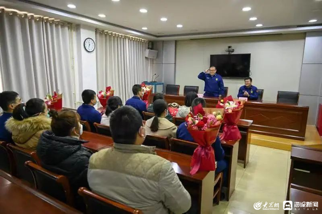 昌邑市消防救援大队：你不能回家 我就去看你——家属来队让爱团圆
