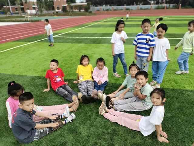 希望之托，南苑启航！安丘市南苑小学2021级新生开学第一天