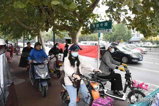 潍坊青州：集中整治，骑电动车出行切记佩戴安全头盔