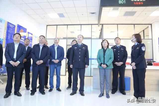 临朐公安丨人大代表进警营 感受公安新变化