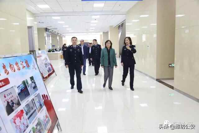 临朐公安丨人大代表进警营 感受公安新变化