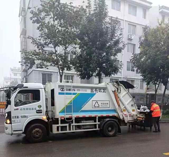 潍坊市昌乐县将城乡环境卫生工作做到群众心坎里