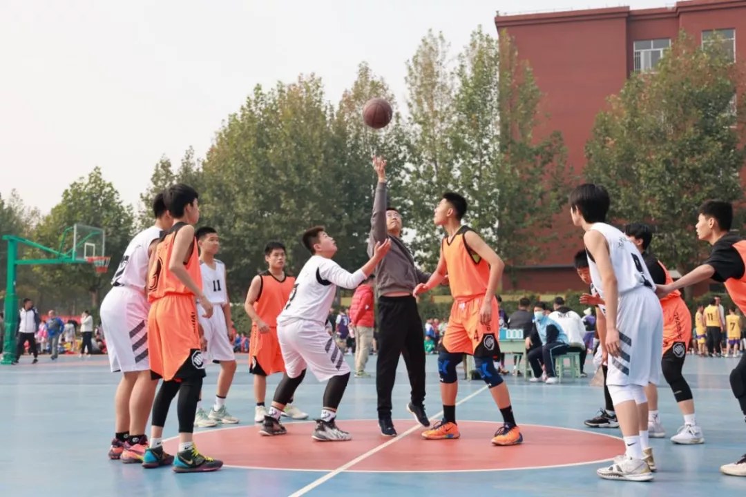 潍坊新华中学男、女篮在奎文区中小学生篮球比赛中夺得双冠