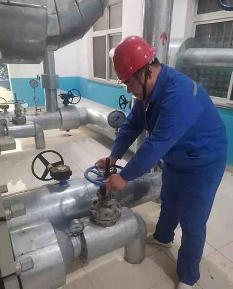 诸城市市政部门全力做好供暖准备工作 确保居民温暖过冬