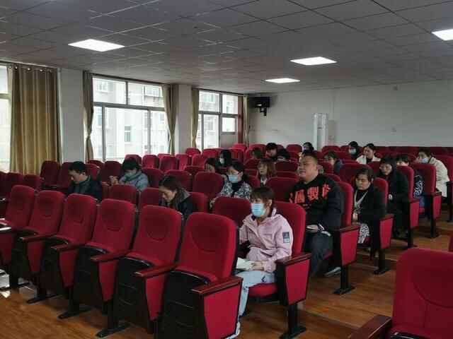 凝心聚力抓常规 严勤细实促成长——潍城区向阳路小学常规检查反馈
