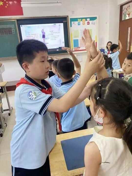 喜迎二十大，争做好队员！奎文区孙家小学举行队前教育系列活动