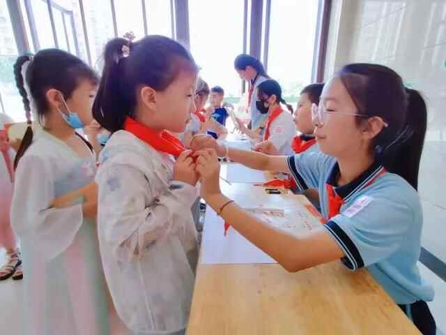 喜迎二十大，争做好队员！奎文区孙家小学举行队前教育系列活动
