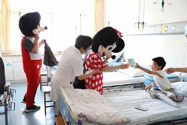 诸城市人民医院开展“六一儿童节”暖心系列活动