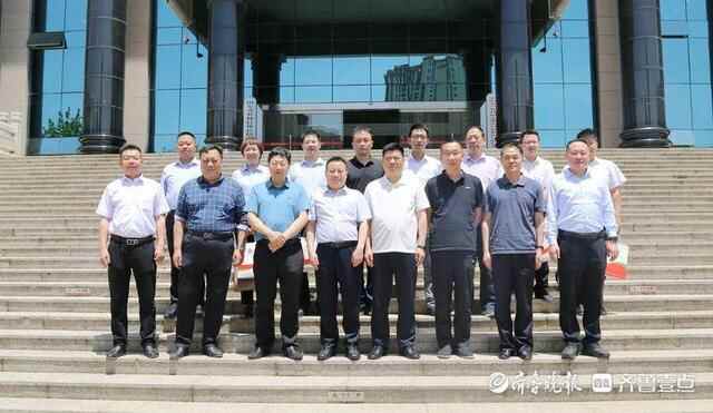 寿光农商银行、寿光市交通局等相关单位到东港农商银行交流考察
