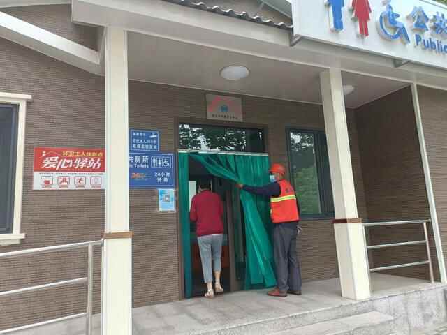 昌邑市环卫中心采取“净、静、爱”三项“护考”行动助学子圆梦