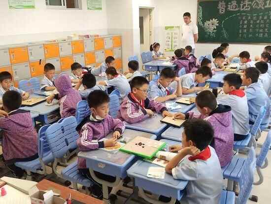 寒亭区霞飞路小学举行综合实践课程展示汇报活动