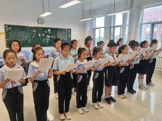 寒亭区霞飞路小学举行综合实践课程展示汇报活动
