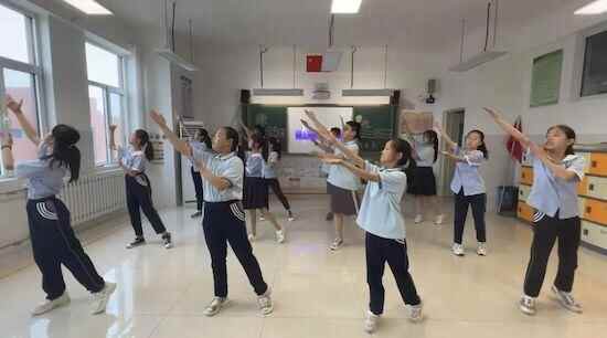 寒亭区霞飞路小学举行综合实践课程展示汇报活动