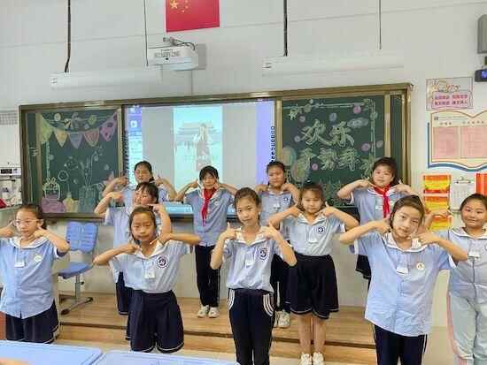 寒亭区霞飞路小学举行综合实践课程展示汇报活动